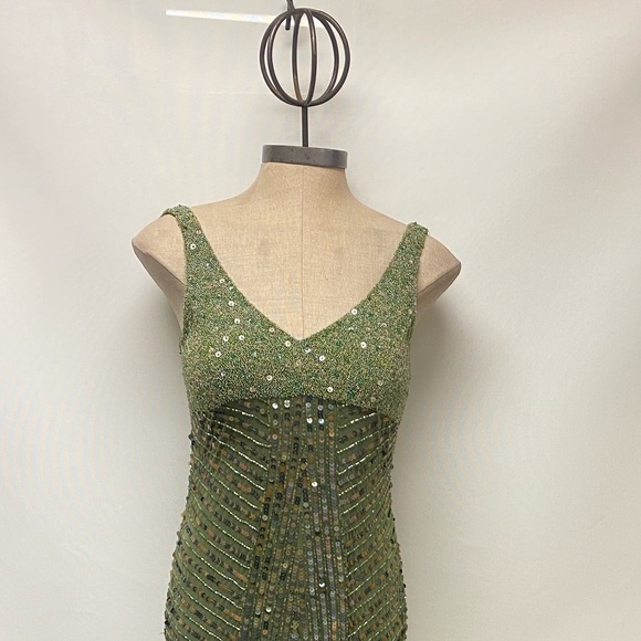 Adrianna Papell beaded sleeveless long gown - Picture 2 of 10